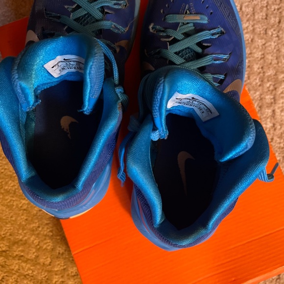 Nike Hyperdunk - Picture 5 of 10